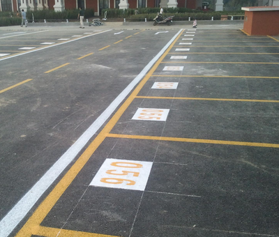 海南斑馬路劃線工程解析 ?？?、三亞、澄邁、陵水道路標(biāo)線價(jià)格與交通安全實(shí)施